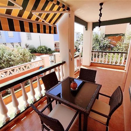 Casa Playa, Terraza Y Garaje Apartment Nerja Luaran gambar