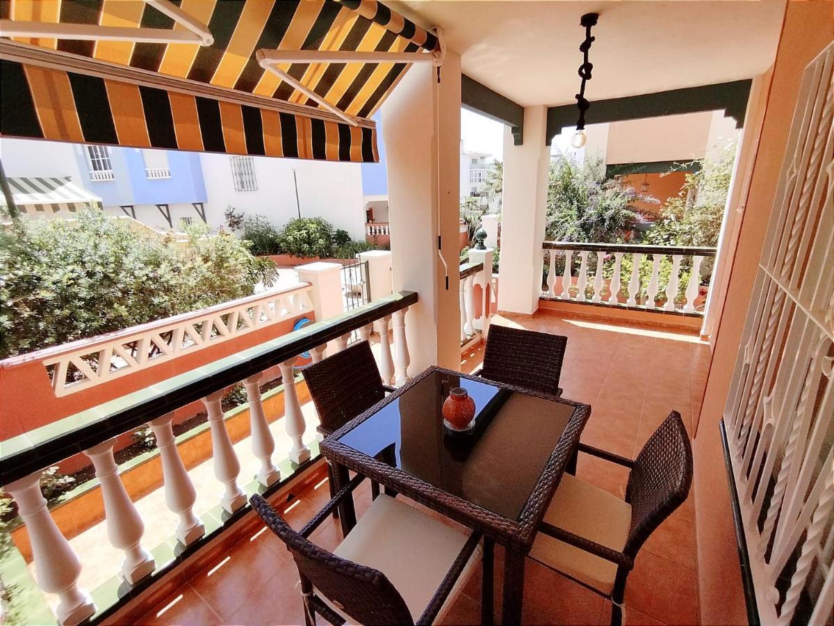 Casa Playa, Terraza Y Garaje Apartment Nerja Luaran gambar