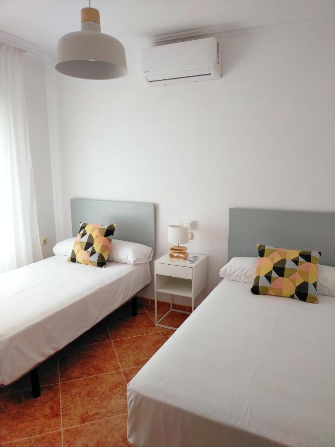 Casa Playa, Terraza Y Garaje Apartment Nerja Luaran gambar