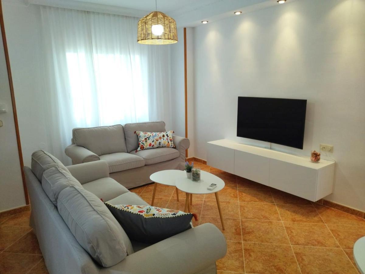 Casa Playa, Terraza Y Garaje Apartment Nerja Luaran gambar