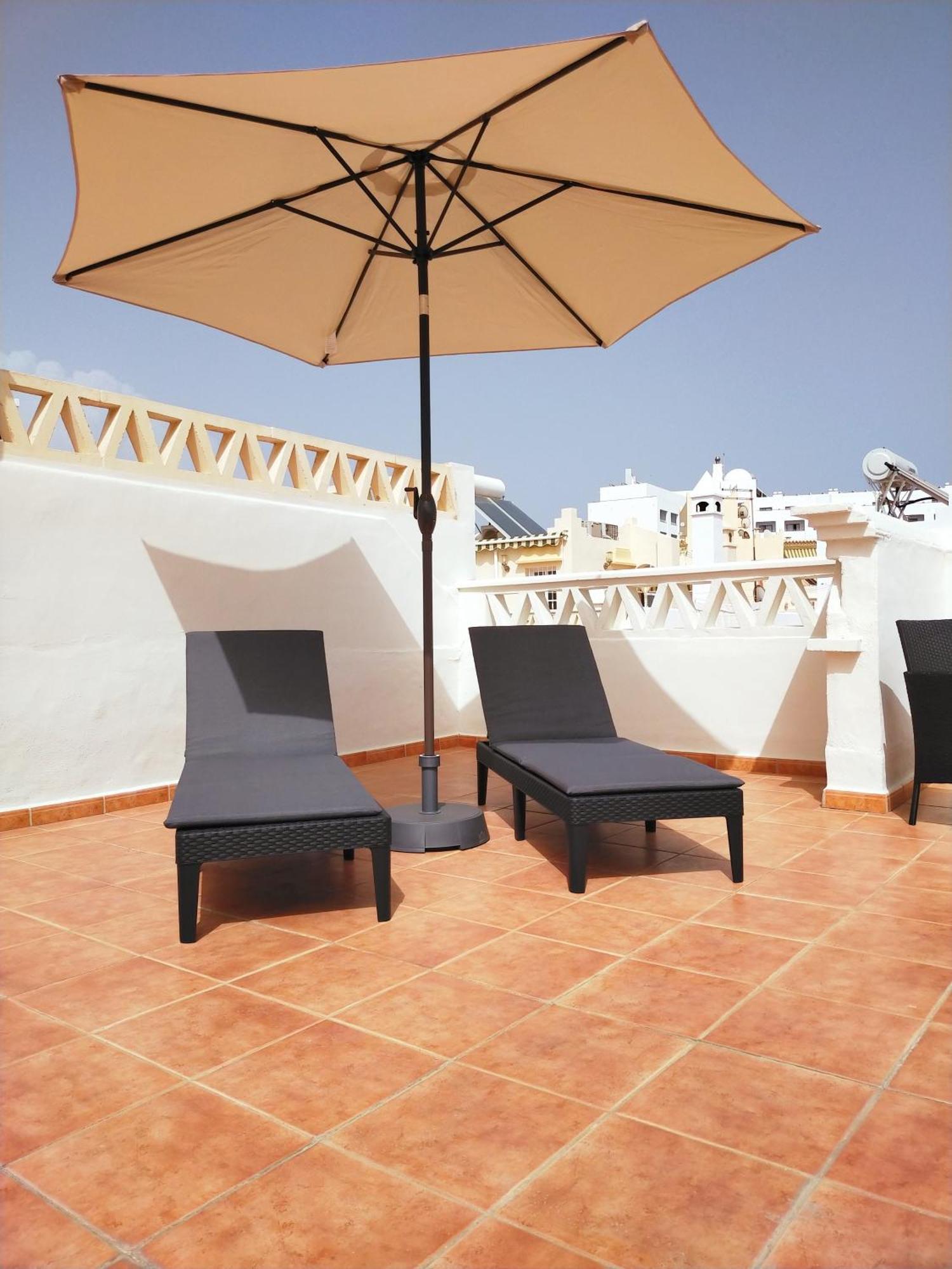 Casa Playa, Terraza Y Garaje Apartment Nerja Luaran gambar