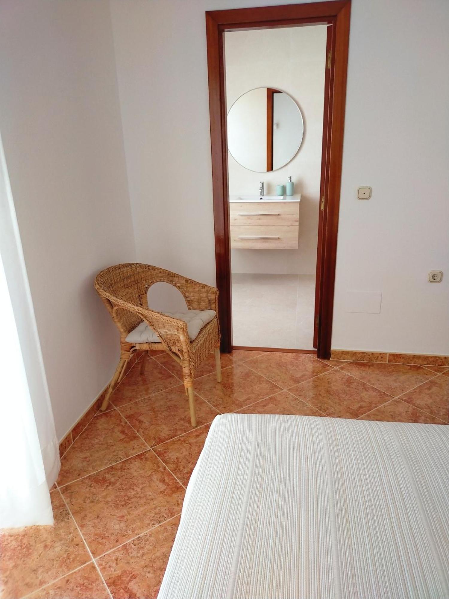 Casa Playa, Terraza Y Garaje Apartment Nerja Luaran gambar